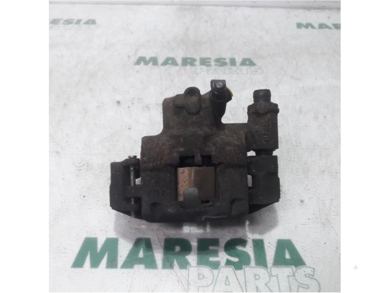 Fiat - Panda - Front brake calliper, left