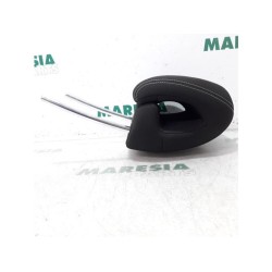 Citroen - C4 - Headrest