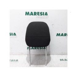 Citroen - C4 - Headrest
