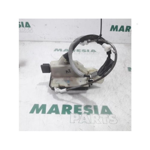 Citroen - C4 - Door lock mechanism 4-door, front left