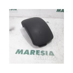 Citroen - C4 - Armrest