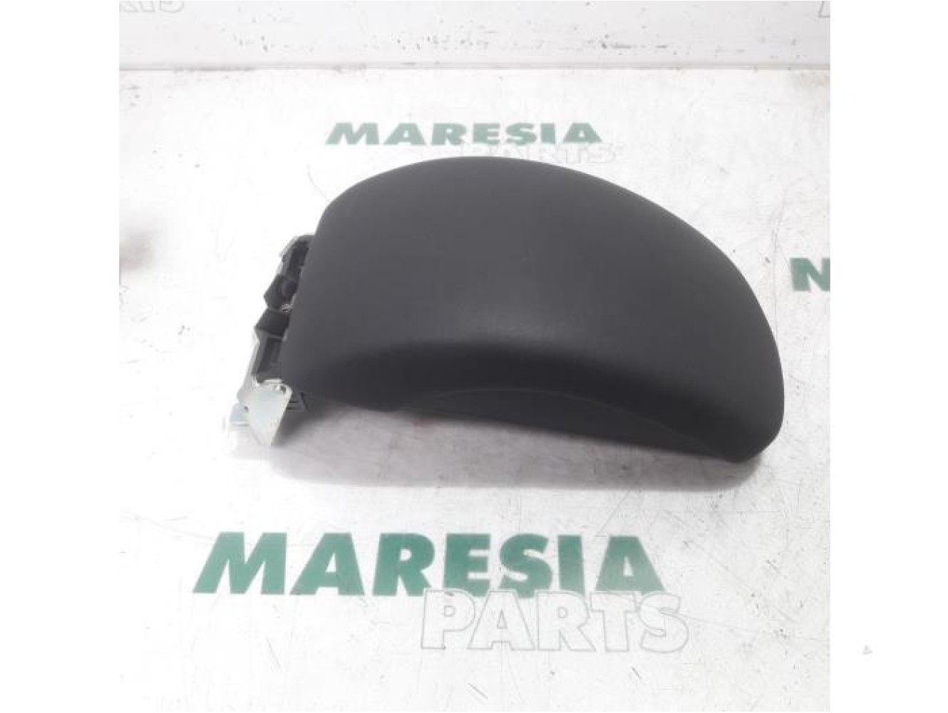 Citroen - C4 - Armrest