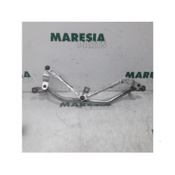 Peugeot - 208 - Wiper mechanism