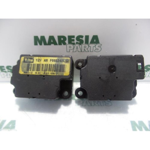 Renault - Megane Scenic - Heater valve motor