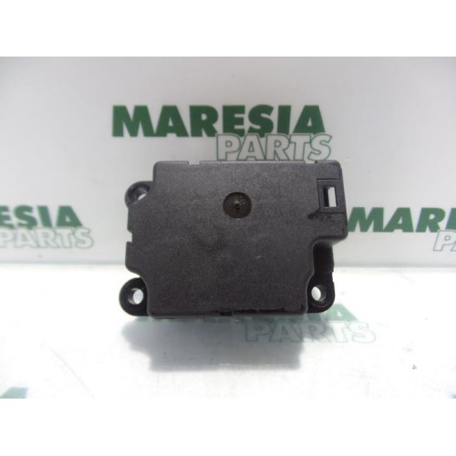 Renault - Megane Scenic - Heater valve motor