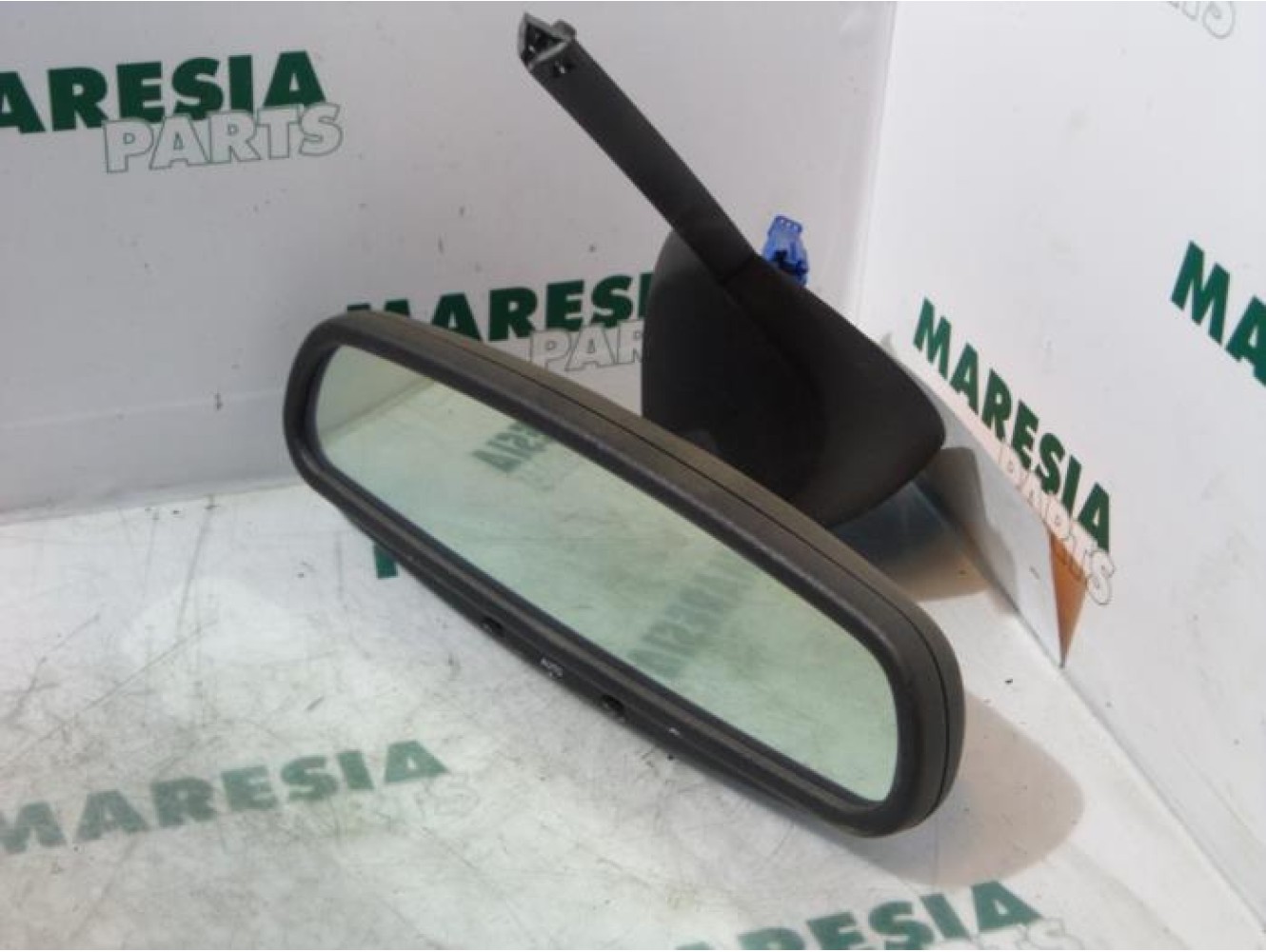 Peugeot - 807 - Rear view mirror