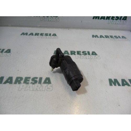 Fiat - Punto - Windscreen washer pump