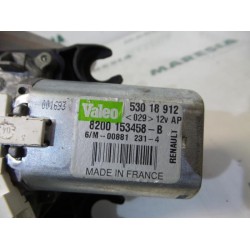 Renault - Megane - Ruitenwissermotor achter