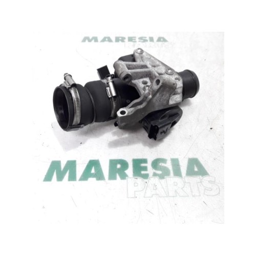 Citroen - C3 Picasso - Throttle body