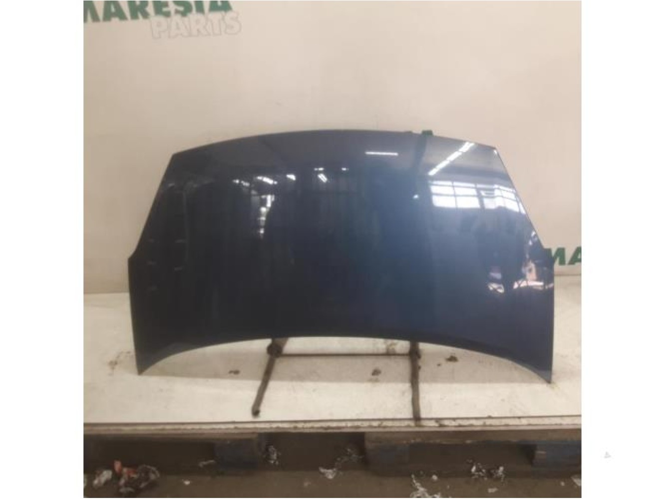 Peugeot - Partner - Bonnet