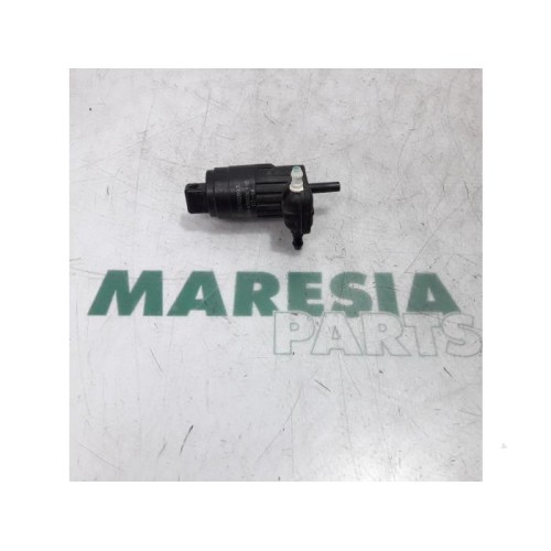 Fiat - Punto - Windscreen washer pump