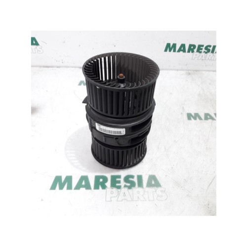 Renault - Scenic - Heating and ventilation fan motor