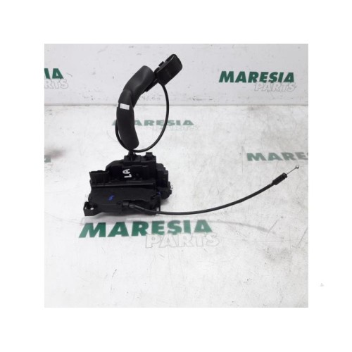 Renault - Scenic - Rear door lock mechanism 4-door, left