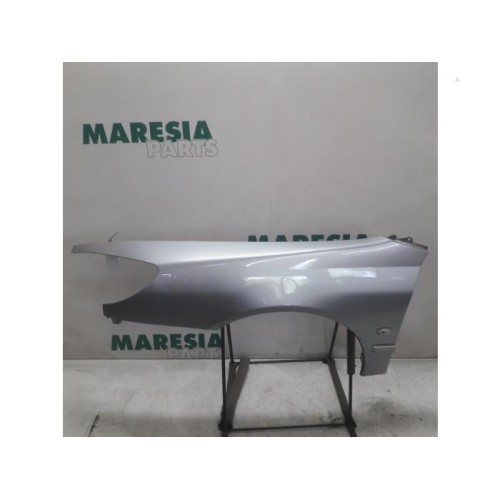 Peugeot - 607 - Front wing, left