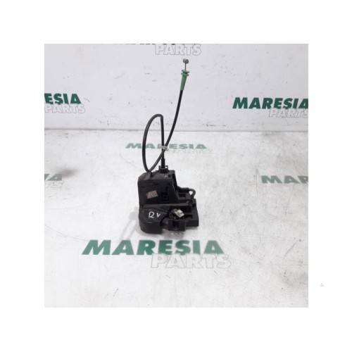 Renault - Megane - Front door lock mechanism 4-door, right