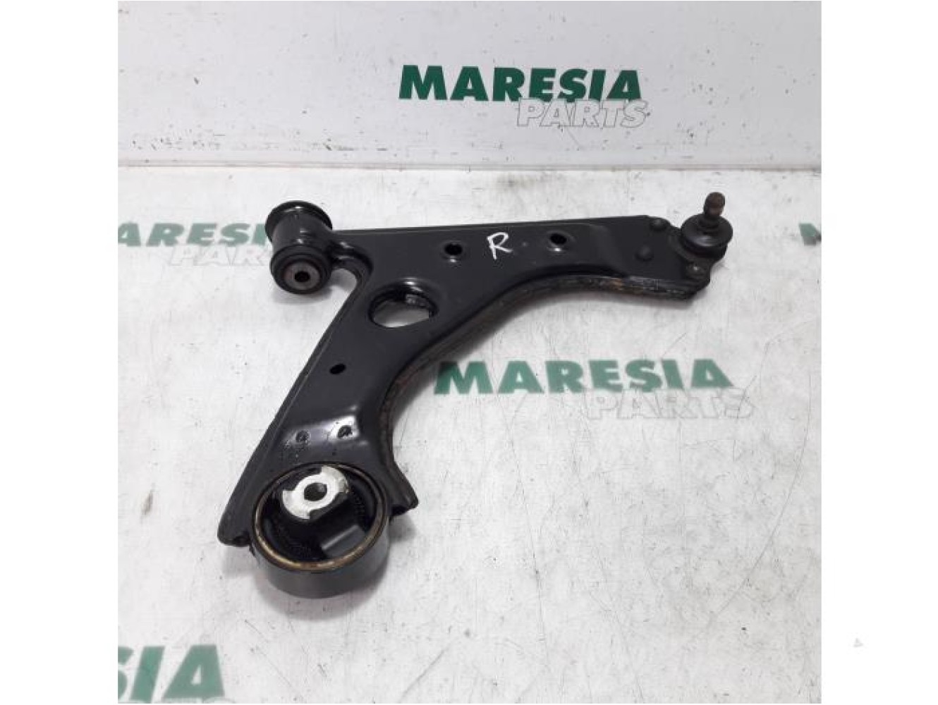 Fiat - Punto - Bras de suspension bas avant droit
