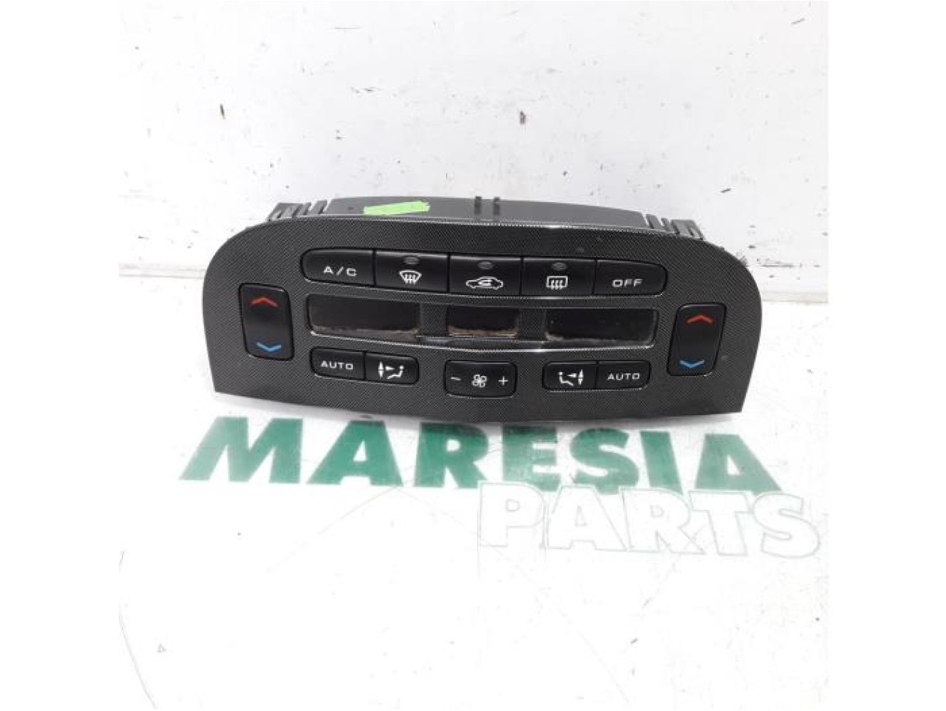 Peugeot - 607 - Panneau de commandes chauffage