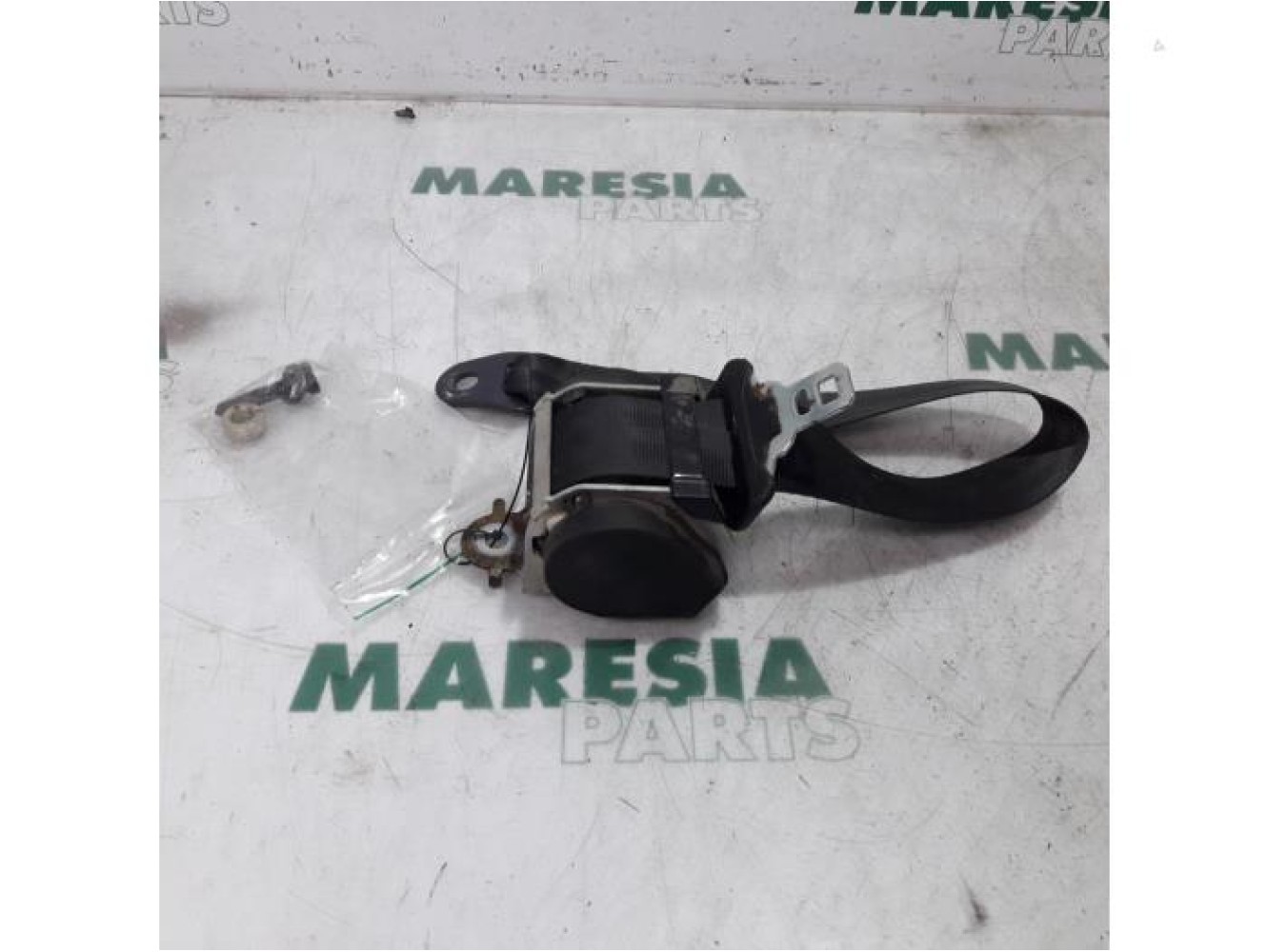 Peugeot - 607 - Sicherheitsgurt links hinten