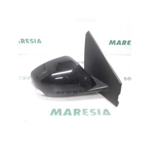 Renault - Megane - Wing mirror, right