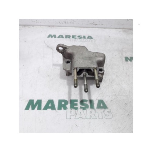 Fiat - Panda - Engine mount