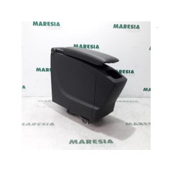 Renault - Scenic - Armrest