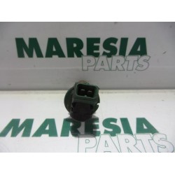 Renault - Megane Scenic - Injector (petrol injection)