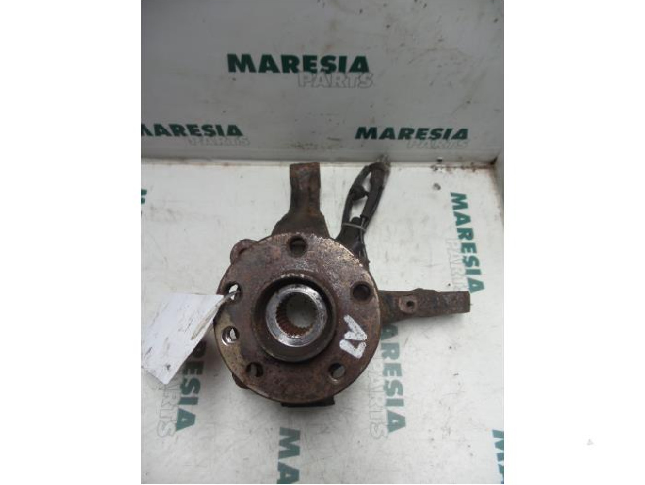 Peugeot - 807 - Fusee links-voor