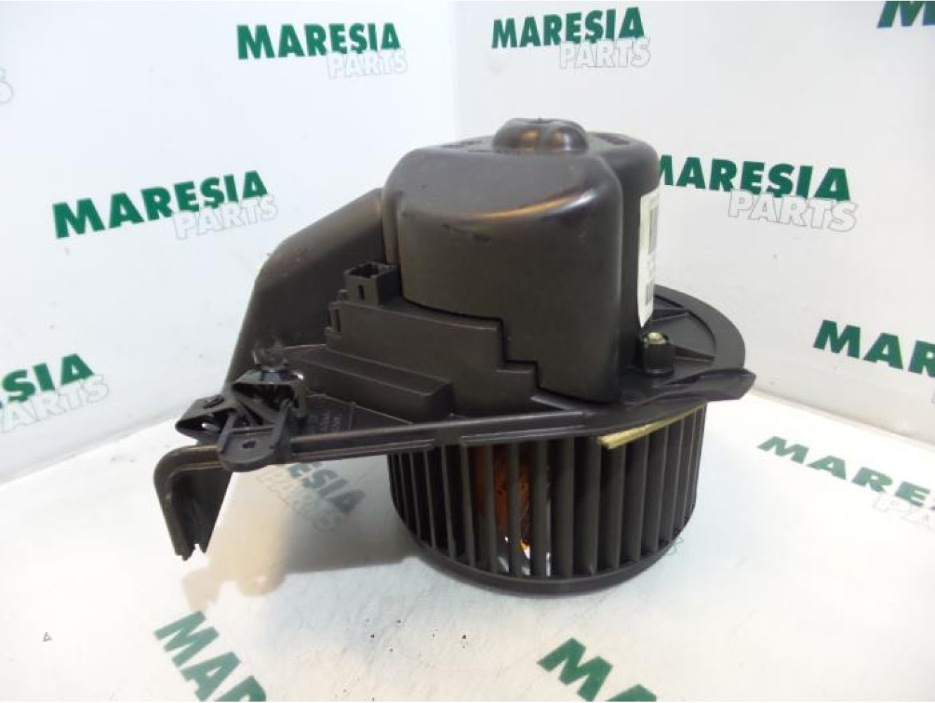 Fiat - Ulysse - Heating and ventilation fan motor