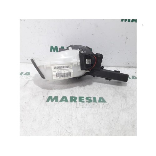 Citroen - C4 Picasso - Heating and ventilation fan motor