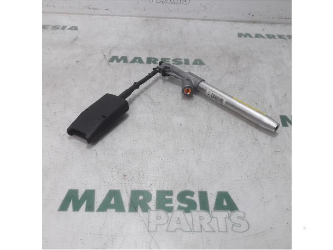 Citroen - C4 Picasso - Gordelspanner links