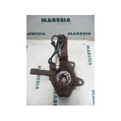 Renault - Kangoo - Fusee links-voor
