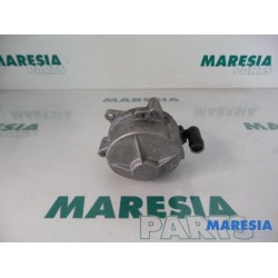Renault - Megane Scenic - Vacuum pump (diesel)