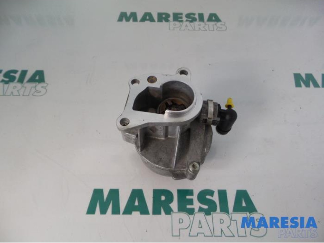 Renault - Megane Scenic - Vacuum pump (diesel)