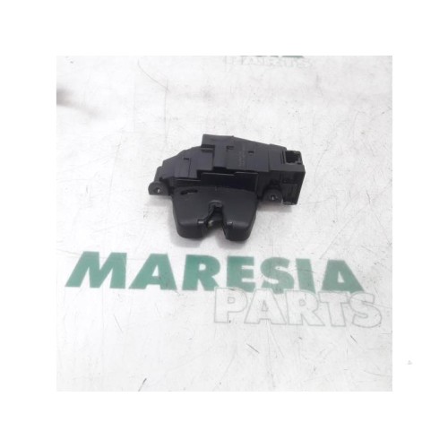 Citroen - C4 Picasso - Tailgate lock mechanism