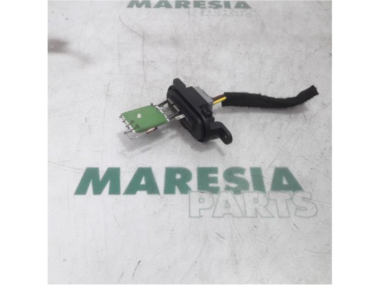Renault - Master - Heater resistor