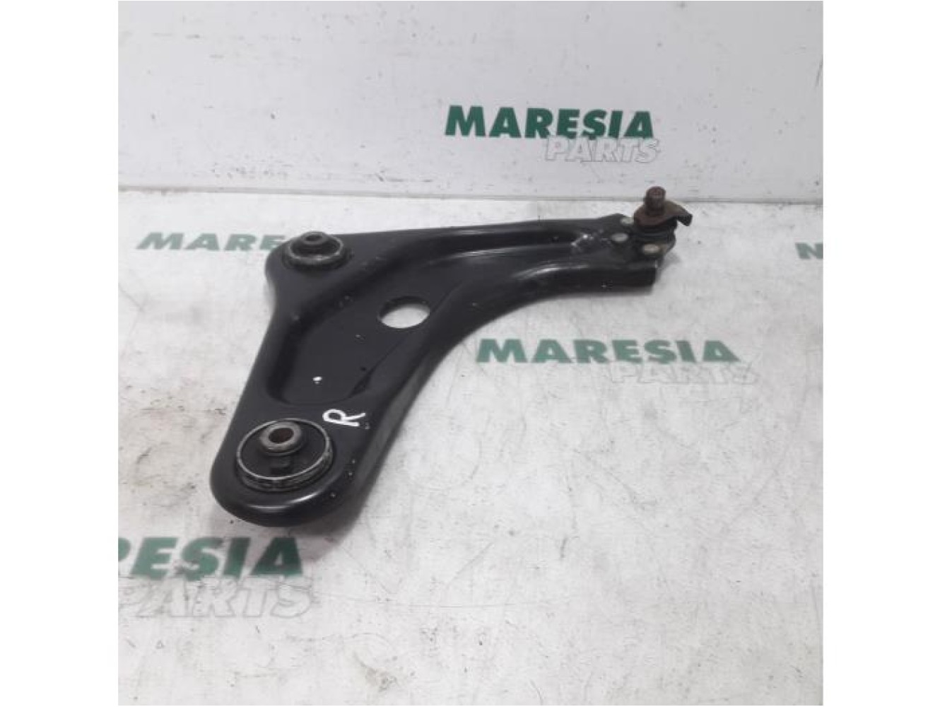 Peugeot - 207 - Front lower wishbone, right