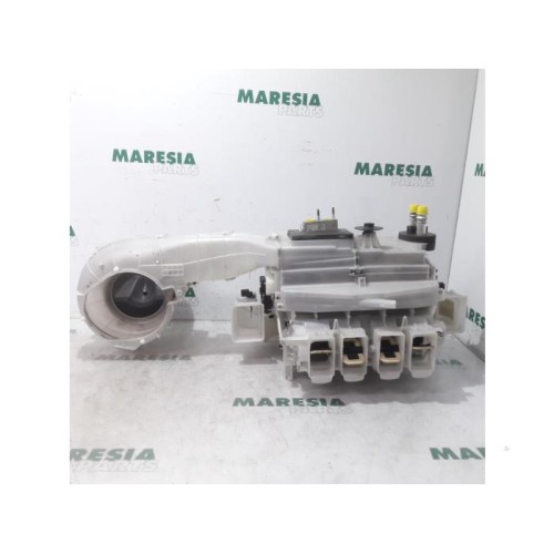 Citroen - C4 Picasso - Heater housing