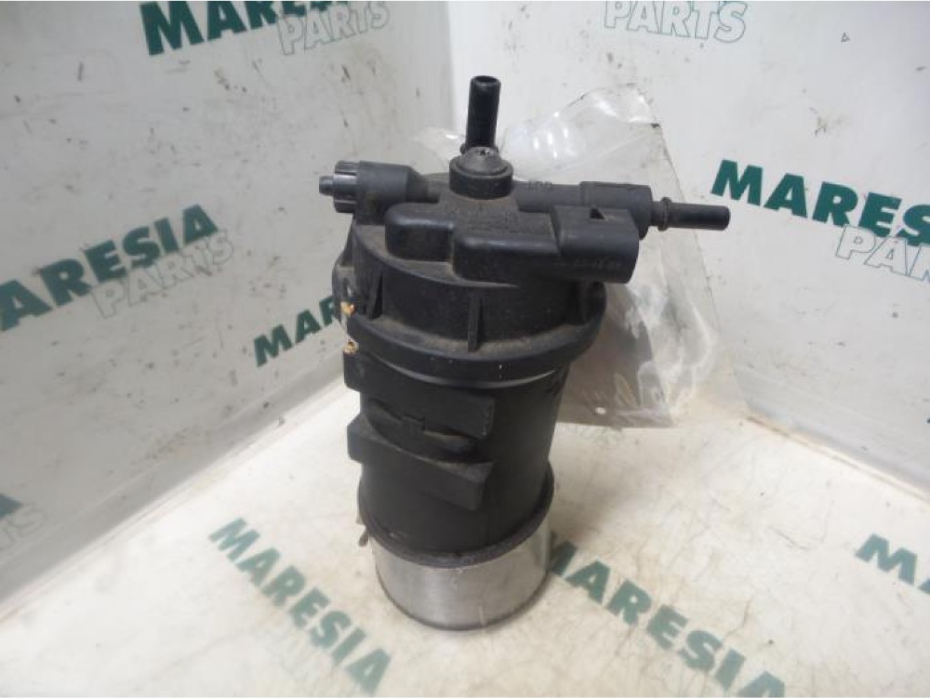 Renault - Vel Satis - Fuel filter housing