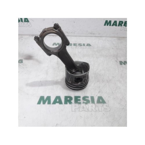 Citroen - C4 Picasso - Piston