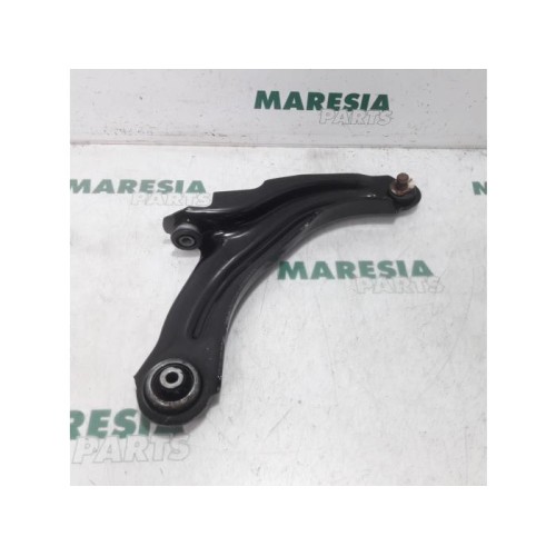 Renault - Clio - Front lower wishbone, right