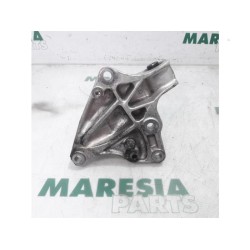 Citroen - C4 Picasso - Engine mount
