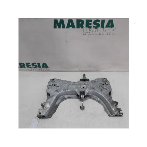Renault - Clio - Subframe