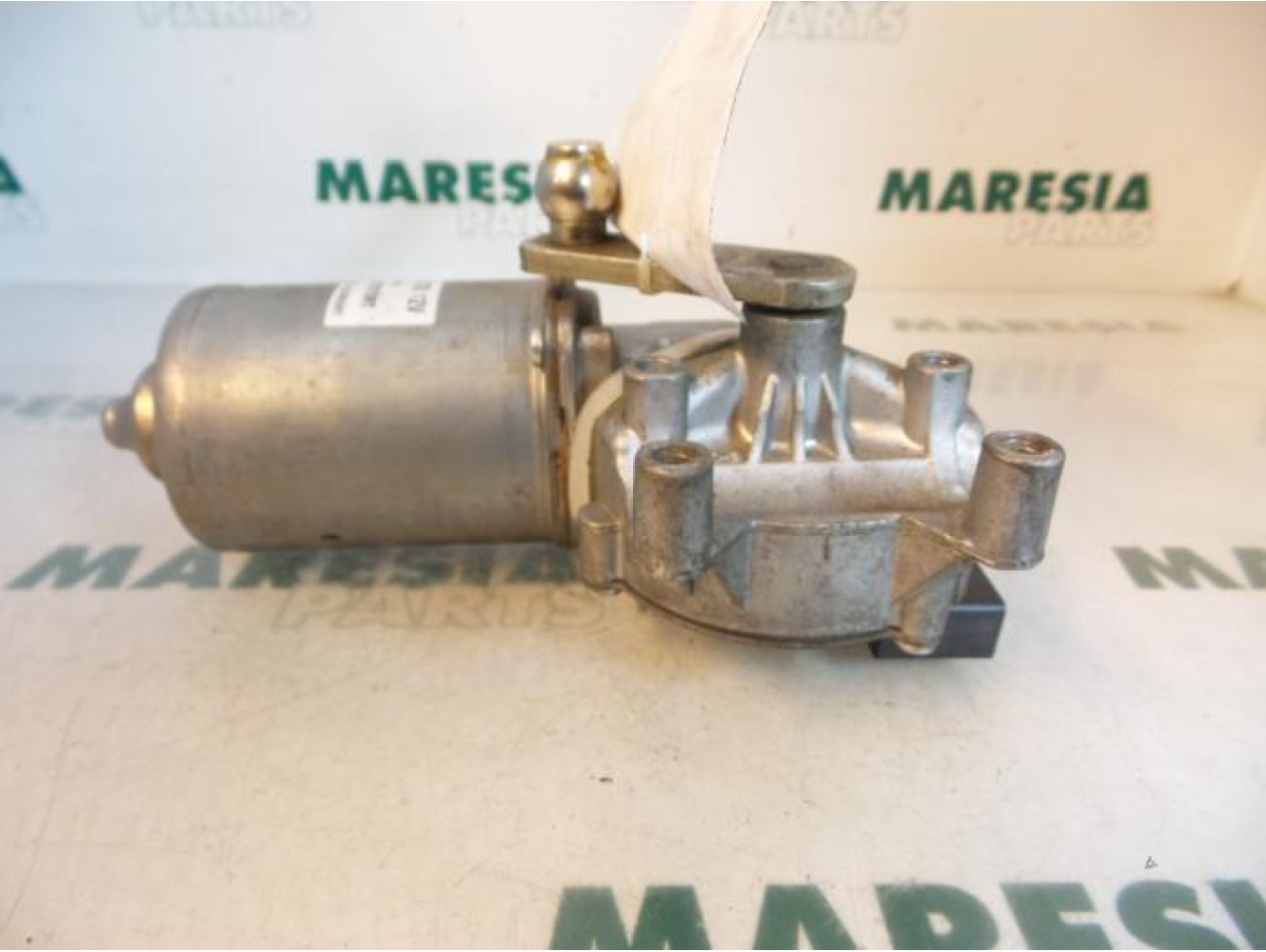 Fiat - Punto - Front wiper motor