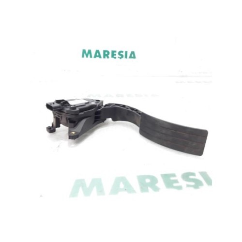 Renault - Clio - Throttle pedal position sensor