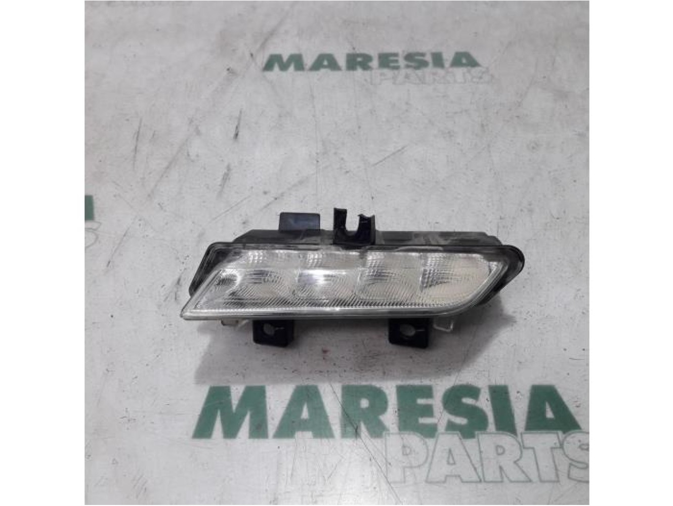 Renault - Clio - Daytime running light, left