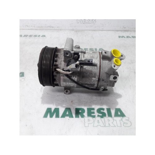 Renault - Clio - Air conditioning pump