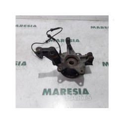 Renault - Clio - Knuckle, front right