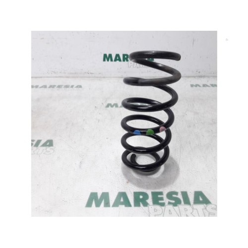Renault - Clio - Rear coil spring