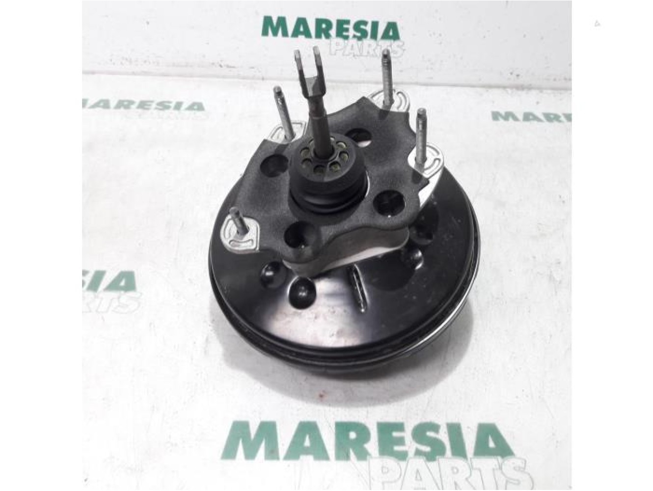 Renault - Clio - Brake servo