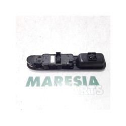 Peugeot - 207 - Multi-functional window switch